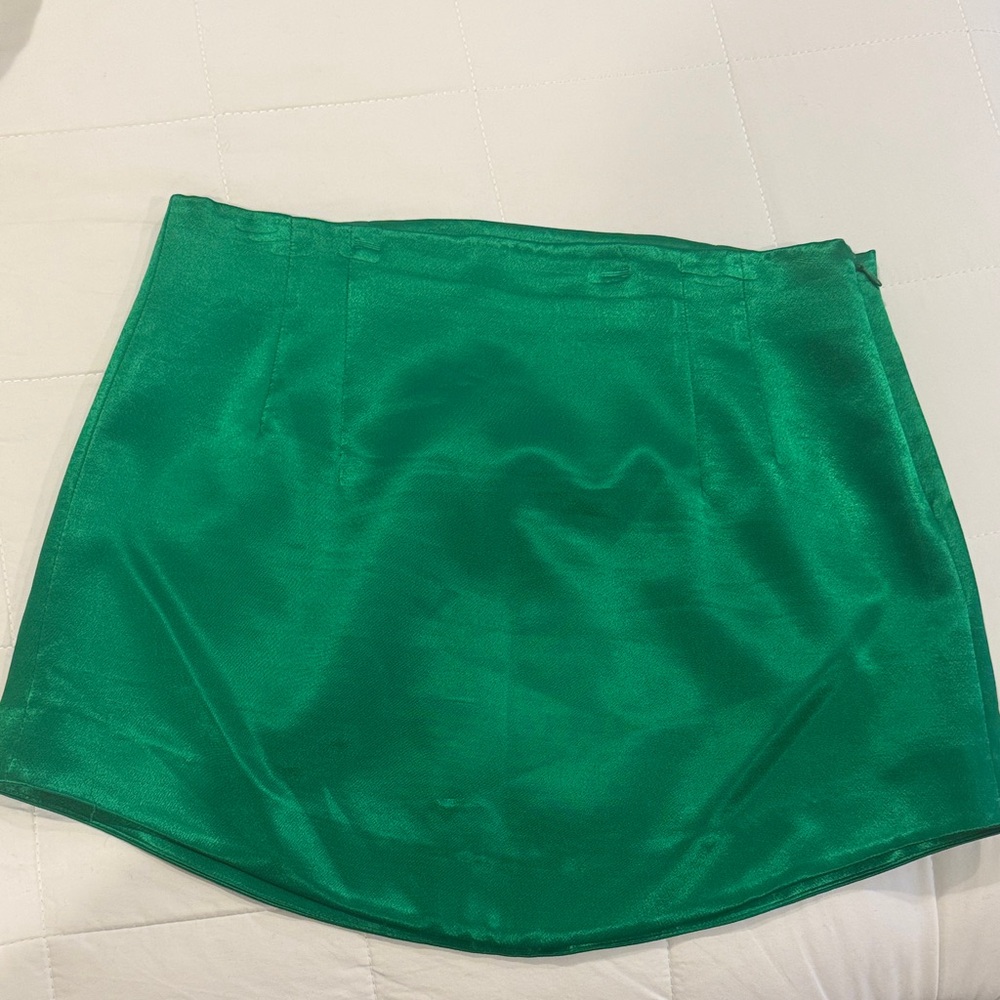 Zara Shiny Emerald Green Satin Mini Skirt